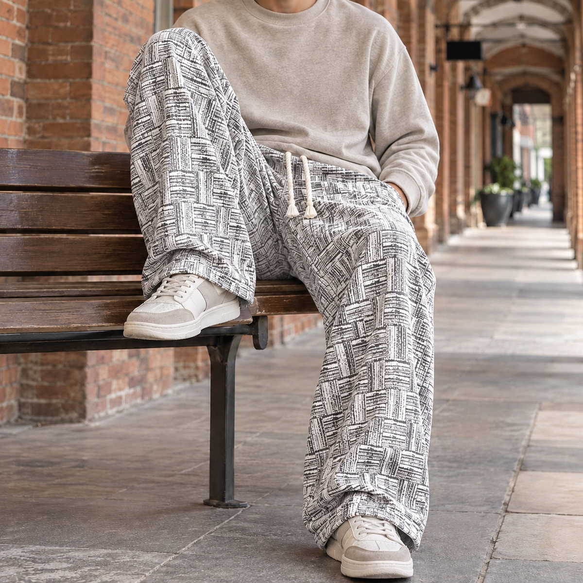 Men Textured Wide Leg Pants